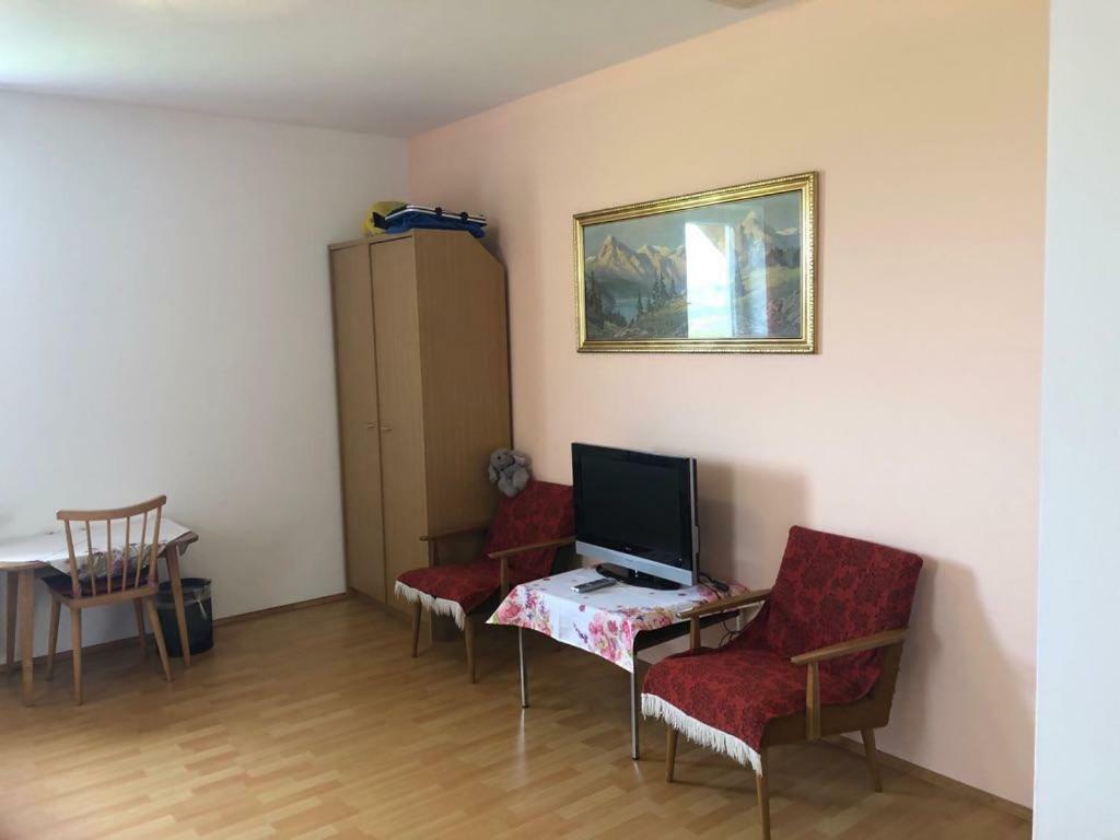 Villa Narrenhaus Fohnsdorf Esterno foto