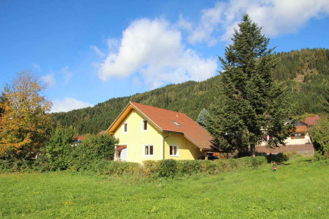 Villa Narrenhaus Fohnsdorf Esterno foto