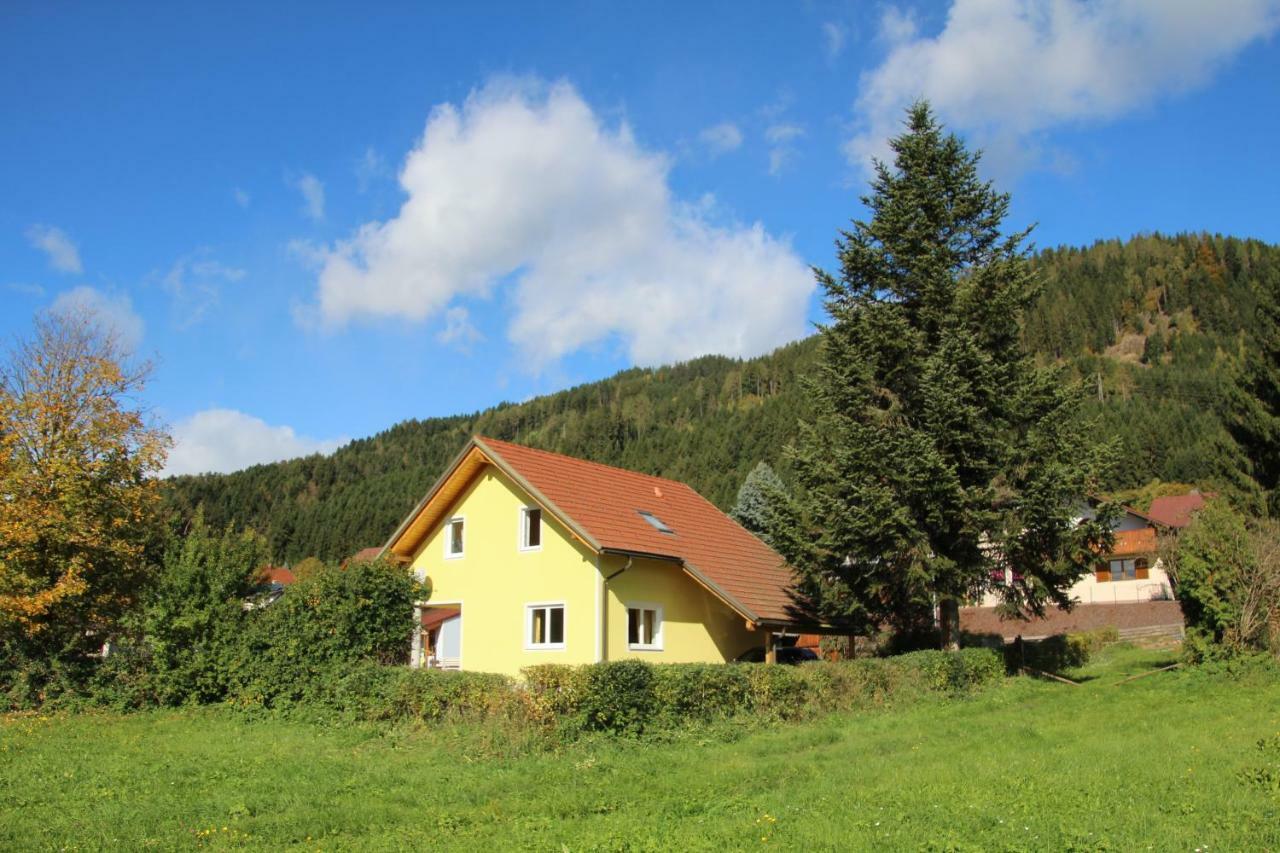 Villa Narrenhaus Fohnsdorf Esterno foto
